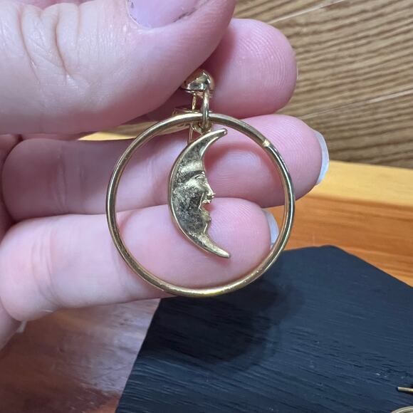 Vintage Celestial Man In The Moon Dangle Earrings Gold Tone Boho - Picture 4 of 5